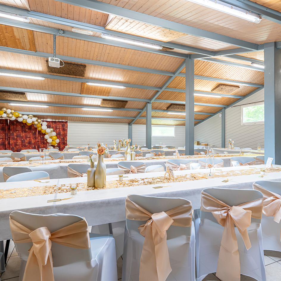 Campsite group room rental event apremont