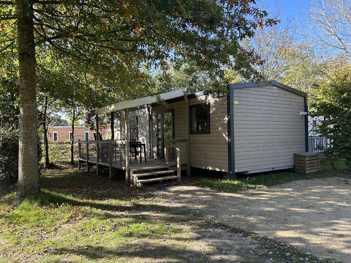 Premium 2-bedroom, 2-bathroom mobile home for 4 to 6 people