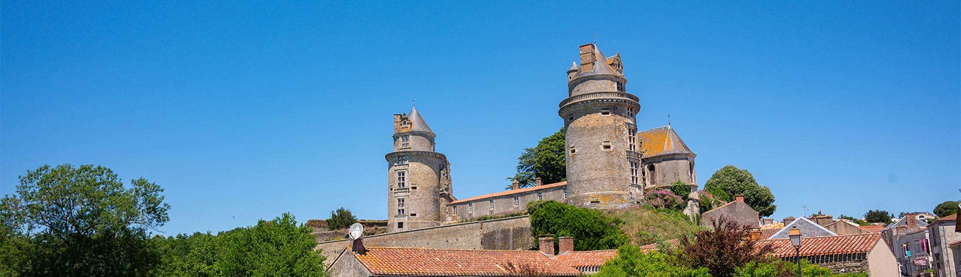 chateau apremont tourisme